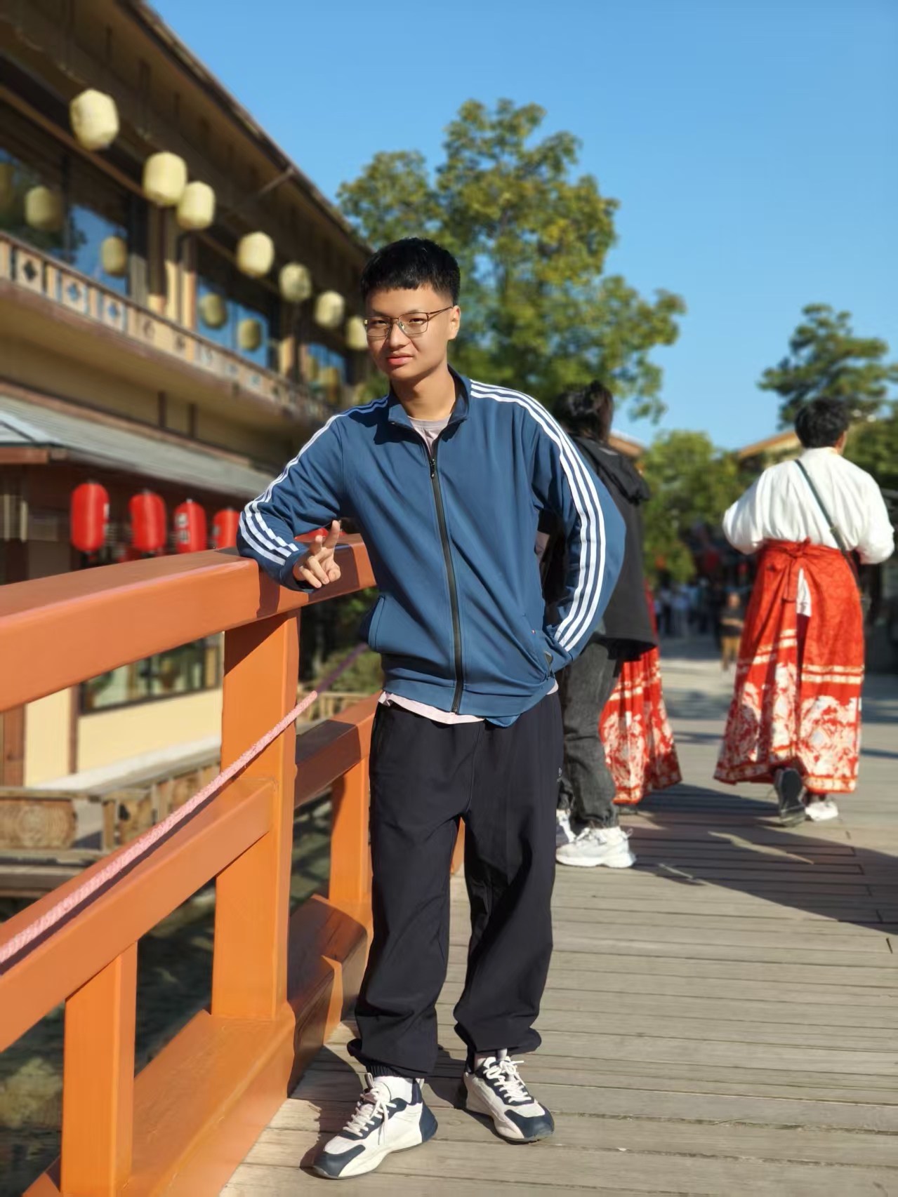 Youdu Liu